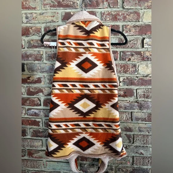 Glitzy Girlz Aztec Sherpa Vest Southwestern Open Front Fleece Bout - Picture 3 of 3